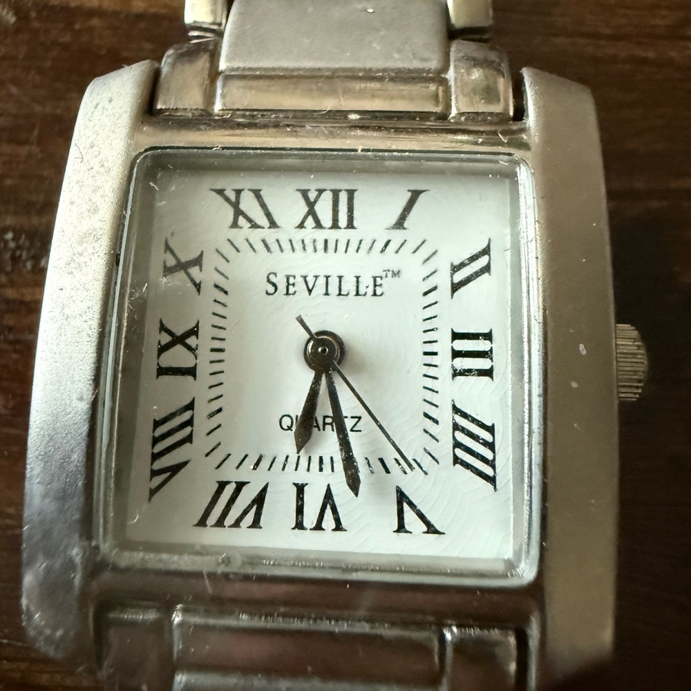 Seville Silver Watch - Picture 3 of 4